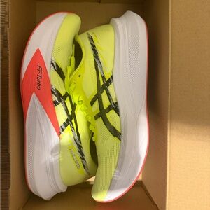 Gently worn Asics Magic Speed 4 size 9